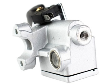 Тормозной насос для мопеда правый с рычагом