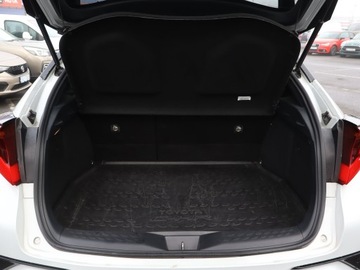 Toyota C-HR I Crossover Facelifting 2.0 Hybrid Dynamic Force 184KM 2021 Toyota C-HR 2.0 Hybrid, Salon Polska, Serwis ASO, zdjęcie 12