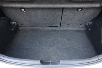 Toyota Yaris III Hatchback 5d Facelifting 2017 1.5 Hybrid 100KM 2020 Toyota Yaris 1.5 Hybrid, Salon Polska, zdjęcie 13