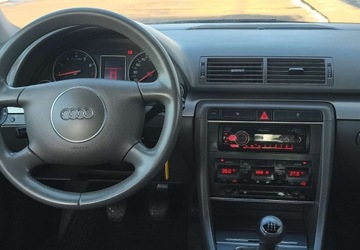 Audi A4 B6 Sedan 1.6 i 102KM 2003 Audi A4 Limousine Audi A4 II (B6) A4 B6 1.6 Benzyna 102KM, zdjęcie 8