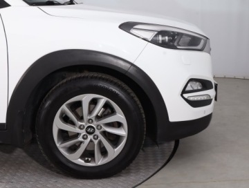 Hyundai Tucson III SUV 1.7 CRDi 141KM 2016 Hyundai Tucson 1.7 CRDi, Salon Polska, Serwis ASO, zdjęcie 14