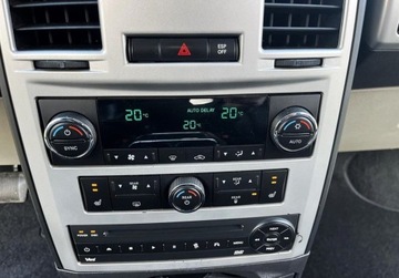 Chrysler Grand Voyager 2.8 CRD 163KM 2011 Chrysler Grand Voyager LIMITED, nowy rozrzad, olej, skora, zarejestrowany,, zdjęcie 10