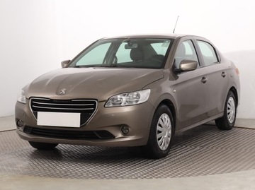 Peugeot 301 Sedan 1.2 VTi 72KM 2014 Peugeot 301 1.2 VTi, Salon Polska, Klima, zdjęcie 1