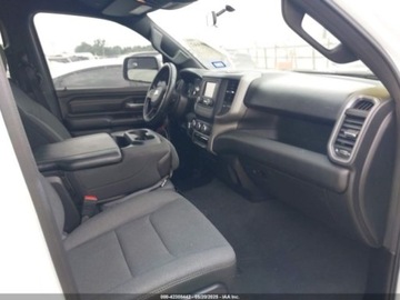  RAM 1500 2024r., 4x4, 5.7L 5.7 Benzyna 395KM, zdjęcie 7