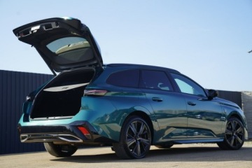 Peugeot 308 III SW Plug-In 1.6 Hybrid 225KM 2023 Peugeot 308 GT LINE blis SKORA nawi FULL LED kame, zdjęcie 14