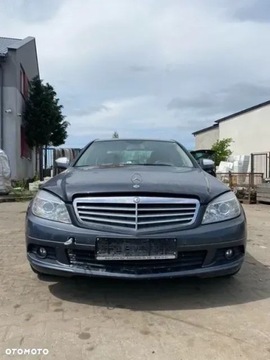 Mercedes Klasa C W204 Limuzyna 2.2 200 CDI 136KM 2008 Mercedes-Benz Klasa C 2.1 Diesel 136KM, zdjęcie 5