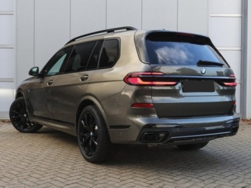 BMW X7 SUV Facelifting 3.0 40d 352KM 2026 xDrive40d Sport Suv 3.0 (352KM) 2026, zdjęcie 2