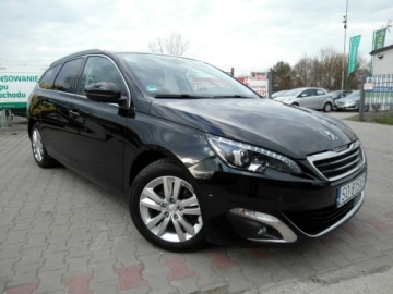 Peugeot 2017 Peugeot 308 Allure Kamera Panorama Dach 1.2 Benzyna 96KM, zdjęcie 1