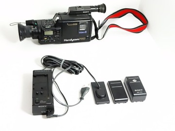 Аналоговая камера SONY CCD-V90E HANDYCAM PRO + аксессуары
