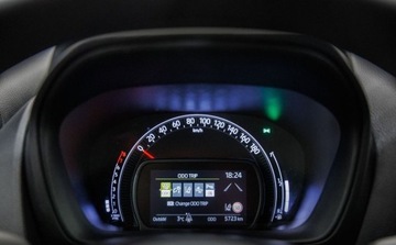 Toyota Aygo X 1.1 VVT-i 72KM 2024 Toyota Aygo X X 1.0 VVT-i Executive Benzyna 72KM, zdjęcie 7