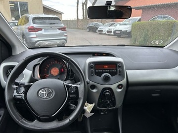 Toyota Aygo II Hatchback 5d 1.0 VVT-i 69KM 2014 Toyota Aygo 1.0 VVti Klima, zdjęcie 7
