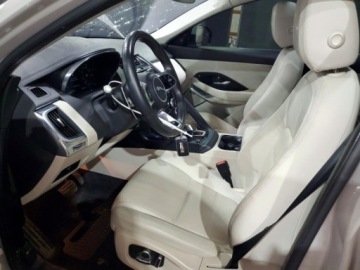 Jaguar E-Pace 2021 Jaguar E-Pace Se 2021 2.0 Benzyna 246KM, zdjęcie 7