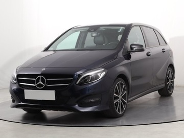 Mercedes Klasa B W246 Sports Tourer Facelifting 1.6 180 122KM 2018 Mercedes B B 180, Salon Polska, 1. Właściciel, zdjęcie 1