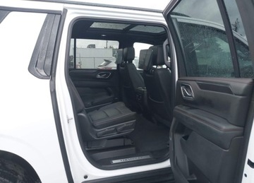 Chevrolet Suburban GMT900 2021 Chevrolet Suburban 2021r., 4WD RST, 5.3L, od ubezpieczalni 5.3 Benzyna, zdjęcie 9