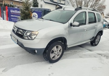 Dacia Duster I SUV Facelifting 1.6 SCe 114KM 2015 Dacia Duster 1.6 benzynaPrzeglad, ubezpieczeniedo listopada Model 2016., zdjęcie 3