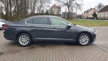 Volkswagen Passat B8 Limousine 2.0 TDI BlueMotion Technology 150KM 2018 Volkswagen Passat VW Passat 2.0 TDI Comfortline Business - Salon PL 2.0, zdjęcie 5