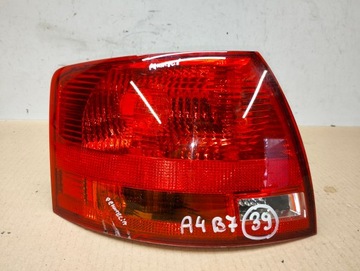 LAMPA W BLOTNIK LEWA TYL AUDI A4 B7 KOMBI LATA 2005-2008