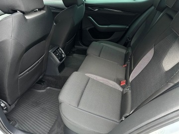 Skoda Octavia IV Liftback 1.5 TSI EVO 150KM 2021 Skoda Octavia 1.5TSI 150KM Ambition l Reflektory L, zdjęcie 11