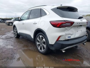 Ford Kuga III 2023 Ford Kuga 2023 r., 2,0L PLATINIUM 2.0 Benzyna 250KM, zdjęcie 3