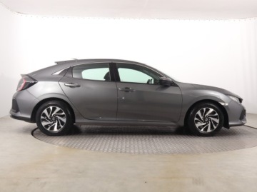 Honda Civic X Hatchback 5d 1.0 VTEC TURBO 126KM 2019 Honda Civic 1.0 VTEC Turbo, Salon Polska, zdjęcie 5