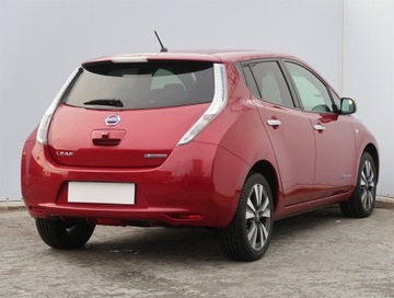 Nissan Leaf I Hatchback 5d Elektryczny 109KM 2015 Nissan Leaf 24 kWh, SoH 79%, Automat, Skóra, zdjęcie 4