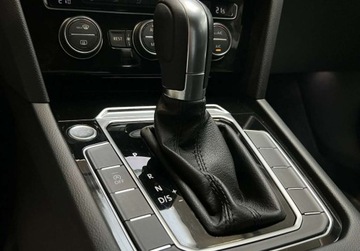 Volkswagen Arteon Fastback 2.0 TDI 150KM 2018 Volkswagen Arteon 2.0 TDI DSG bezwypadkowy GWARANCJA navi vitrtual, zdjęcie 32