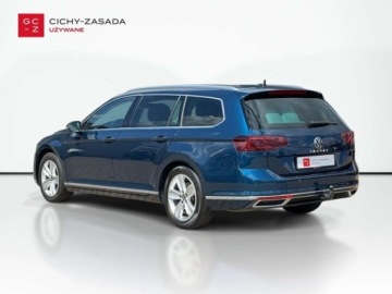 Volkswagen Passat B8 Variant Facelifting 2.0 TDI SCR 200KM 2023 Volkswagen Passat 2.0TDI 200KM Elegance DSG SerwisASO Acc Navi Matrix Virt, zdjęcie 2
