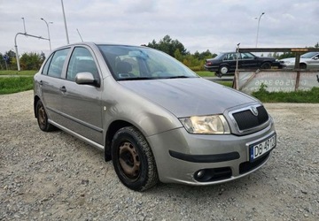 Skoda Fabia I Hatchback 1.4 16V 75KM 2007 Skoda Fabia Skoda Fabia 1.4 16V Classic 1.4 Benzyna 75KM, zdjęcie 1