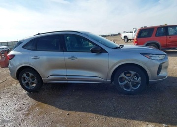 Ford Escape III 2024 Ford Escape 2024r., St-Line, 1.5L, od ubezpieczalni 1.5 Benzyna 182KM, zdjęcie 2