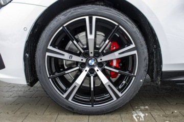 BMW Seria 5 G90-91 Touring 2.0 520d 197KM 2025 BMW 520 xDrive Limuzyna - Dostępny od ręki!, zdjęcie 10