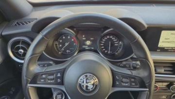 Alfa Romeo Stelvio SUV 2.0 Turbo 280KM 2018 Alfa Romeo Stelvio 2,0 benzyna 280 KM automat 4x4 Salon Polska 100 tys km, zdjęcie 18