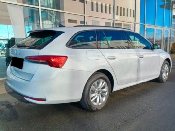 Skoda Octavia IV Kombi 2.0 TDI 150KM 2026 SKODA Octavia Drive Essence 2.0 TDI DSG Combi 150KM 2026, zdjęcie 3