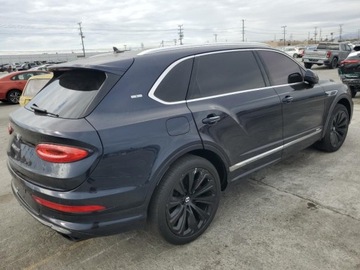 Bentley Bentayga 2023 Bentley Bentayga 2023 4.0l 4.0 Benzyna 542KM, zdjęcie 3