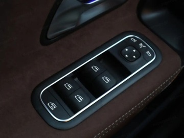 Mercedes CLA C118/X118 Coupe Facelifting 2.0 220 190KM 2025 MERCEDES-BENZ CLA 220 4-Matic AMG Line 2.0 (190KM) 2025, zdjęcie 13