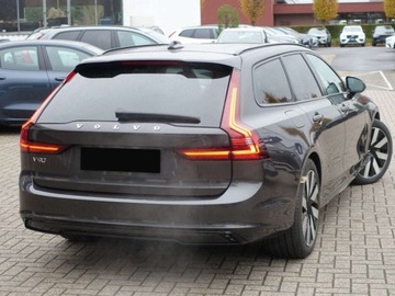 Volvo V90 II 2025 VOLVO V90 T6 AWD Plug-In Hybrid Plus Dark Combi 2.0 (398KM) 2025, zdjęcie 1