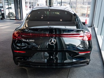 Mercedes CLA C118/X118 2025 MERCEDES-BENZ CLA 180 Progressive Sedan 1.5 (136KM) 2025, zdjęcie 2