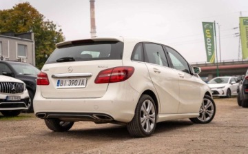 Mercedes Klasa B W246 Sports Tourer 250 BlueEFFICIENCY 211KM 2015 Mercedes-Benz Klasa B Mercedes-Benz Klasa B W246 250 4-Matic 211KM 2.0, zdjęcie 5