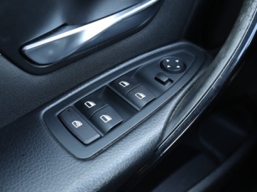 BMW Seria 3 F30-F31-F34 Touring 2.0 320d 184KM 2013 BMW 3 320 d, 181 KM, Navi, Klima, Klimatronic, zdjęcie 12