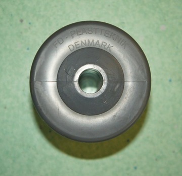 Кормовой нижний килевой каток прицепа для катера Брендеруп