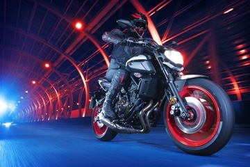 Служба услуг Yamaha MT 125 10W-40 Sements Oil. 2020-2025