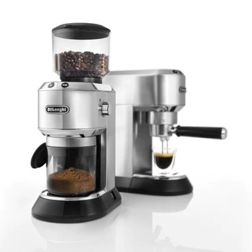 Портативная кофемашина + кофемолка DeLonghi ECKG6821.M