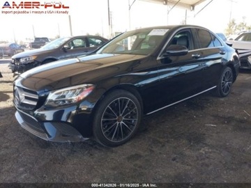 Mercedes Klasa C W205 2019 Mercedes-Benz Klasa C 2019 Mercedes-Benz C-Class C 300 Sedan 2.0 Benzyna