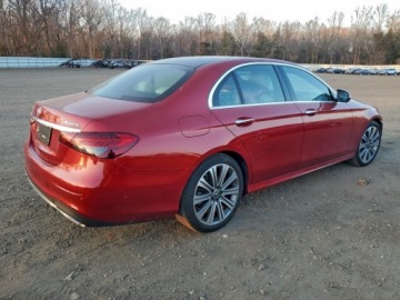 Mercedes Klasa E W214 2023 Mercedes-Benz Klasa E 350 4Matic 2023 2.0 Benzyna 255KM, zdjęcie 3