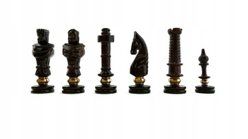 Подарок к причастию Резные шахматные фигуры из дуба с инкрустацией 65х65