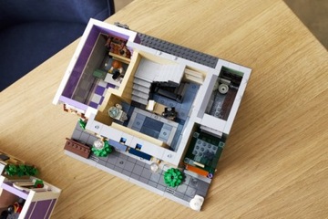 LEGO - CREATOR EXPERT - POSTERUNEK POLICJI - 10278