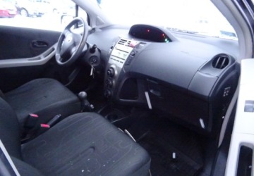 Toyota Yaris II Hatchback 5d 1.0 VVT-i 69KM 2009 Toyota Yaris 1.0b,klima,5drzwi,zarejestrow Benzyna 70KM, zdjęcie 11