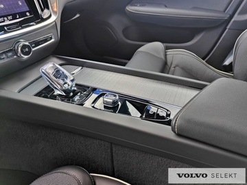 Volvo S60 III Sedan Facelifting 2.0 B5 250KM 2024 Volvo S60 S60 B5B AWD, BLIS, Aktywny Tempomat, Fa, zdjęcie 30