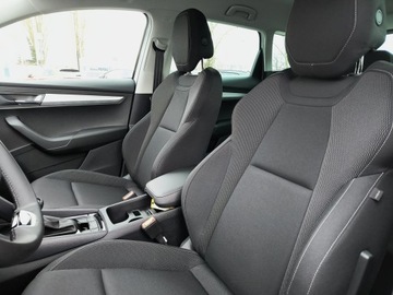 Skoda Karoq Crossover Facelifting 1.5 TSI ACT 150KM 2025 Skoda Karoq benzyna, automatyczna, napęd przedni,, zdjęcie 9