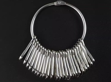 БРЕЛОК БРЕЛОК С УПЛОТНИТЕЛЬНЫМ КОЛЬЦОМ КАРРАБИН EDC