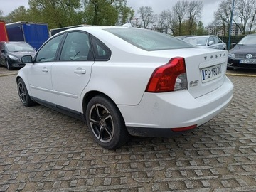 Volvo S40 II 1.8 i 125KM 2009 Volvo S40 1,8 benzyna 125KM salon polska, zdjęcie 2